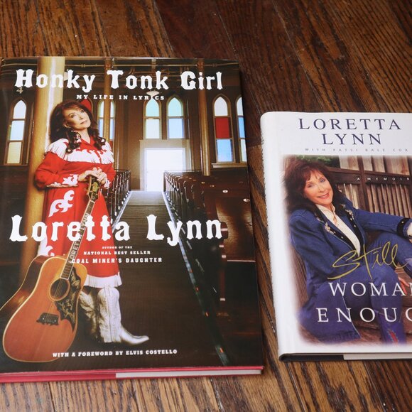 Loretta Lynn Book Set - Red and White Covers - Picture 1 of 12